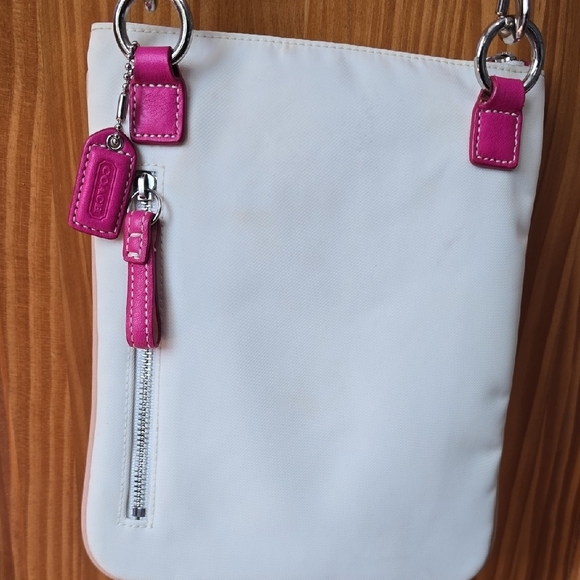 Coach Crossbody Bag in Cream and Pink EUC - Picture 3 of 9